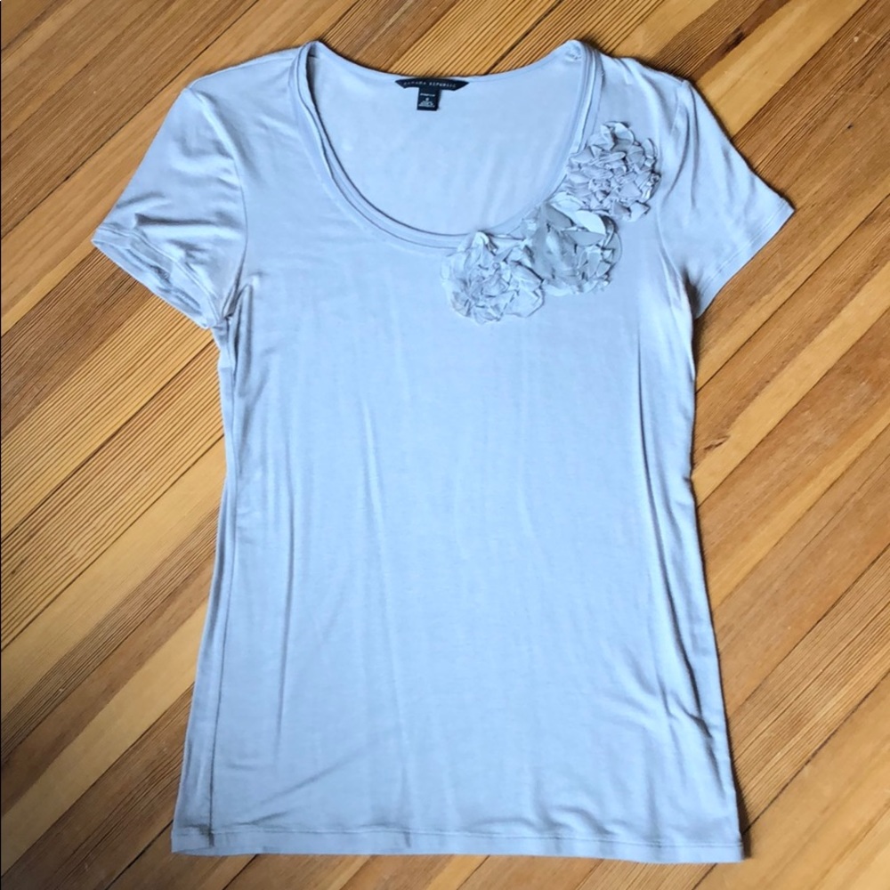 EUC Banana Republic Gray Flowered Shirt, Size S